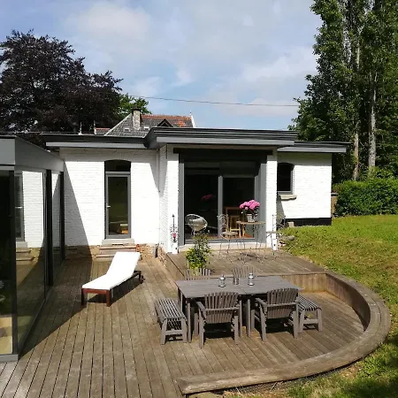 La Des Pervenches Bed & Breakfast