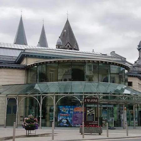 La Des Pervenches 住宿加早餐酒店 3*