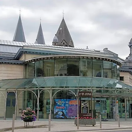La Des Pervenches 3*